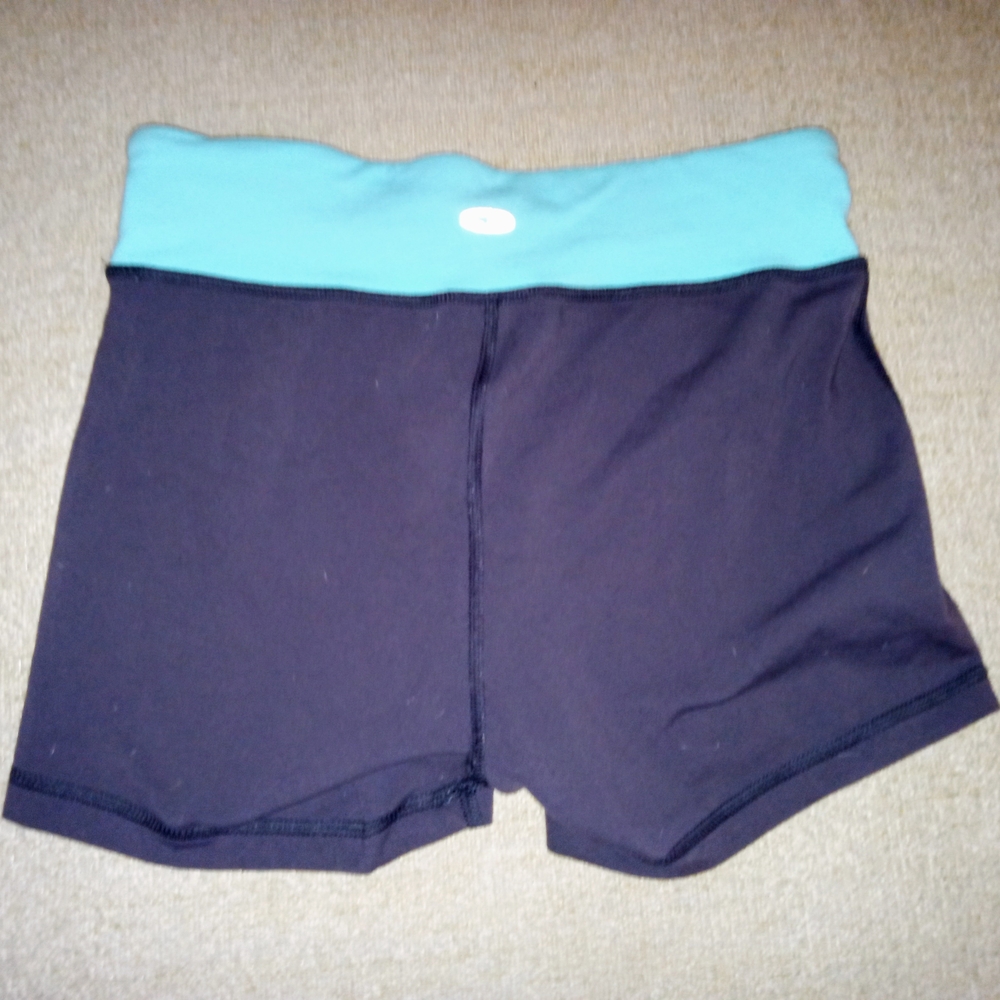 Women's Two-Tone Shorts - Picture 2 of 2